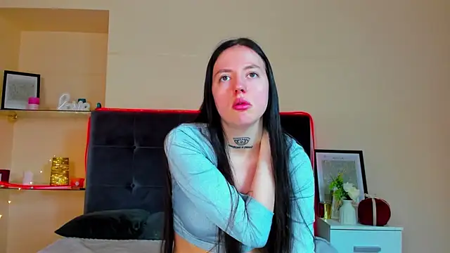 Snapshot of AdrianaCult chatting on March 20, 2026, 1:45 pm AdrianaCult online show from March 20, 2026, 1:45 pm