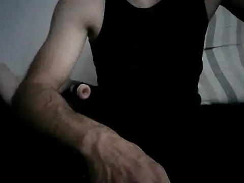 Snapshot of Mikki9233 chatting on June 12, 2026, 5:32 pm Mikki9233 online show from June 12, 2026, 5:32 pm