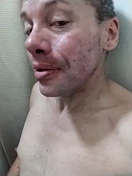 MerryannMagdelena online show from December 23, 2025, 4:45 am