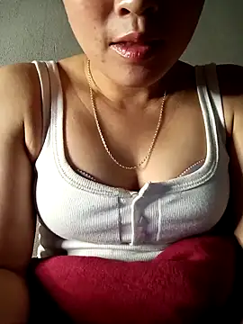 May-Ne online show from March 14, 2026, 3:51 pm