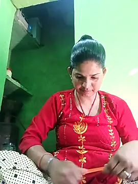 Snapshot of Simakchi_bhabi chatting on December 15, 2025, 9:15 am Simakchi bhabi online show from December 15, 2025, 9:15 am