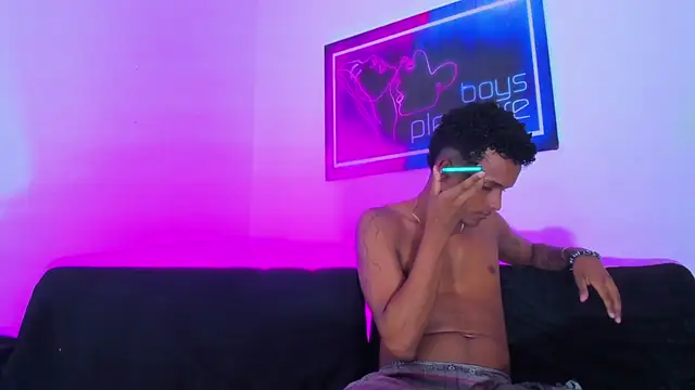 Snapshot of Damian_and_theo chatting on March 9, 2026, 3:10 am Damian and theo online show from March 9, 2026, 3:10 am