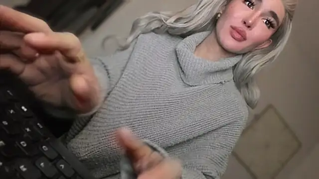 Snapshot of mxshemale_ladyboy chatting on March 14, 2026, 8:04 pm mxshemale ladyboy online show from March 14, 2026, 8:04 pm