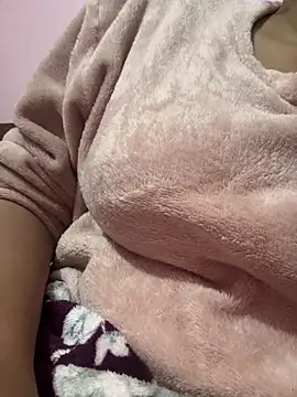 Snapshot of Oh_Priya chatting on December 17, 2025, 9:31 pm Oh Priya online show from December 17, 2025, 9:31 pm