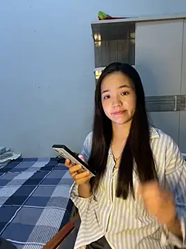 Snapshot of Sisilaydy_01 chatting on December 22, 2025, 9:31 am Sisilaydy 01 online show from December 22, 2025, 9:31 am