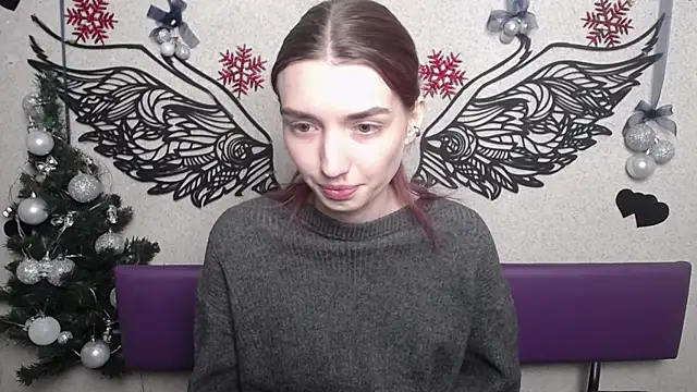 Snapshot of LisaDarcy chatting on December 16, 2025, 1:59 pm LisaDarcy online show from December 16, 2025, 1:59 pm