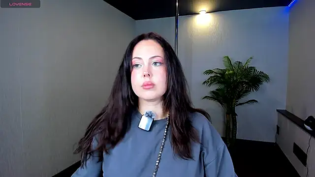 Snapshot of AlbaLimory chatting on June 30, 2026, 1:22 pm AlbaLimory online show from June 30, 2026, 1:22 pm