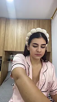 GabyFosterr14 online show from December 19, 2025, 2:08 pm