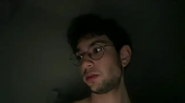 Snapshot of CologneAura chatting on March 15, 2025, 1:19 am CologneAura online show from March 15, 2025, 1:19 am