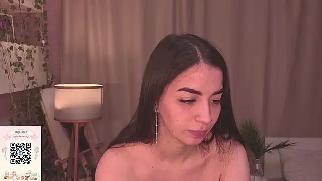 EmmyNoel online show from May 8, 2026, 7:06 pm