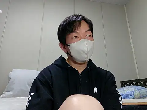 sweets danshi online show from January 10, 2026, 1:23 am