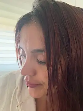 Snapshot of lara_beker chatting on May 6, 2026, 4:44 pm lara beker online show from May 6, 2026, 4:44 pm