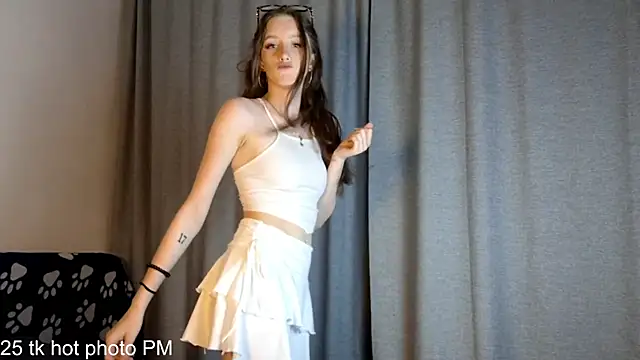 Snapshot of LisaBoddy chatting on June 11, 2026, 3:31 pm LisaBoddy online show from June 11, 2026, 3:31 pm