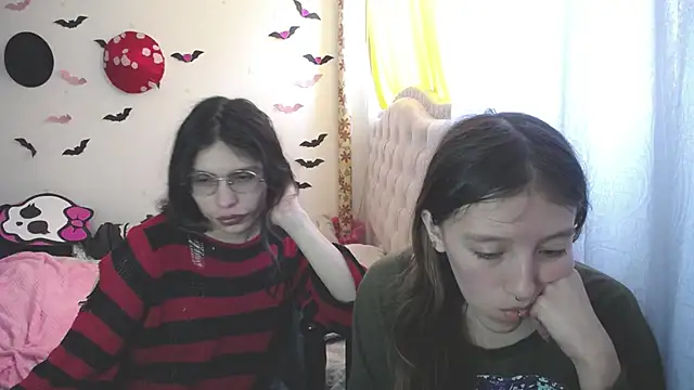 Snapshot of Briar_y_Blair chatting on March 20, 2026, 4:19 pm Briar y Blair online show from March 20, 2026, 4:19 pm