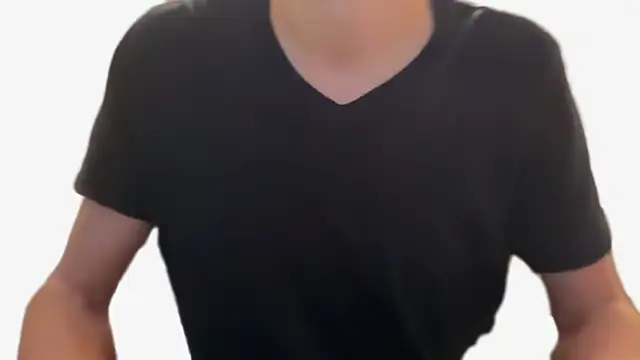 elsy love  online show from December 15, 2025, 4:13 pm