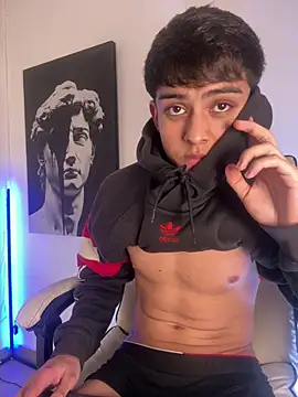 lian fooxx online show from February 22, 2026, 3:53 am