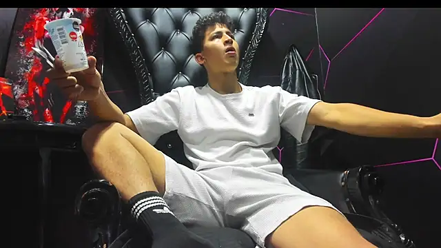 Ethan Waalker online show from February 8, 2026, 5:05 am