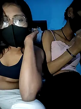 Snapshot of Aaradhya-Rani chatting on March 18, 2026, 7:26 pm Aaradhya-Rani online show from March 18, 2026, 7:26 pm