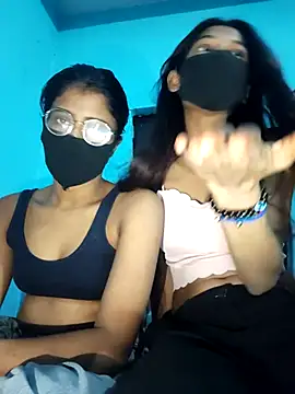 Snapshot of Aaradhya-Rani chatting on February 28, 2026, 7:24 pm Aaradhya-Rani online show from February 28, 2026, 7:24 pm