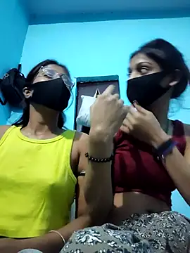 Snapshot of Aaradhya-Rani chatting on April 8, 2026, 3:24 pm Aaradhya-Rani online show from April 8, 2026, 3:24 pm
