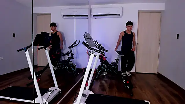  TaylorBlack online show from January 17, 2026, 11:47 am