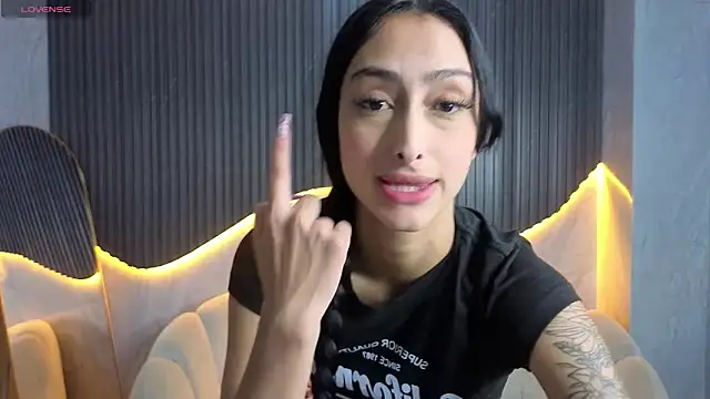 Snapshot of Tifany_Tx chatting on June 11, 2026, 6:49 pm Tifany Tx online show from June 11, 2026, 6:49 pm