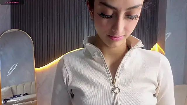 Snapshot of Tifany_Tx chatting on June 25, 2026, 7:19 pm Tifany Tx online show from June 25, 2026, 7:19 pm