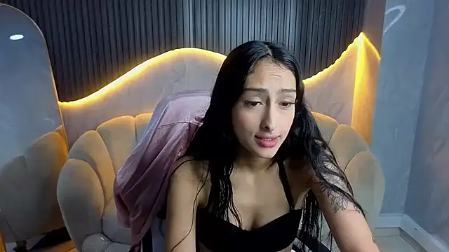 Snapshot of Tifany_Tx chatting on July 3, 2026, 7:09 pm Tifany Tx online show from July 3, 2026, 7:09 pm