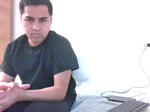 sweetpinoy2027 online show from February 15, 2026, 3:22 pm