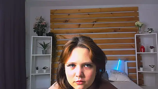 Mary Bryantt online show from March 20, 2026, 1:17 am