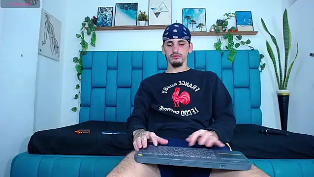 boy Dirty X online show from December 18, 2025, 7:02 am