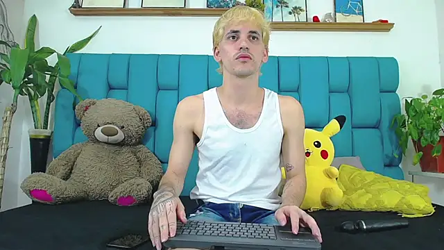 Snapshot of boy_Dirty_X chatting on June 21, 2026, 5:24 am boy Dirty X online show from June 21, 2026, 5:24 am