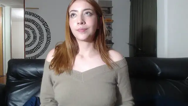 Snapshot of BeautyYoungblond chatting on June 14, 2026, 2:24 am BeautyYoungblond online show from June 14, 2026, 2:24 am