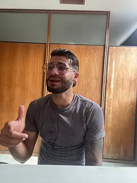 thedragonboyxxx online show from March 7, 2026, 2:44 pm