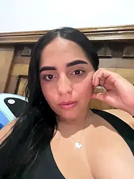 MiaLux66 online show from December 20, 2025, 3:09 am