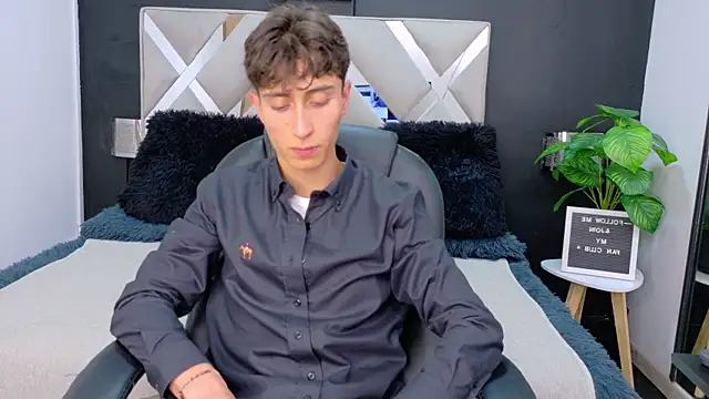 Ithan Skin online show from December 18, 2025, 11:36 am