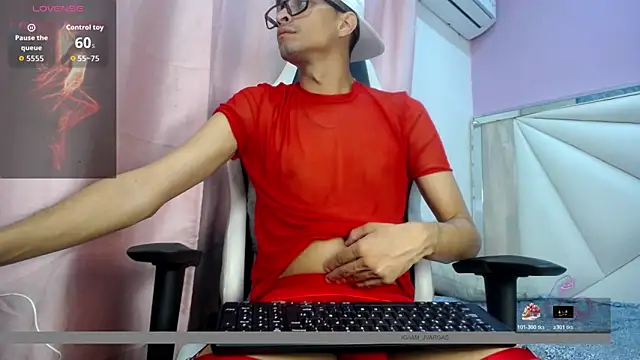 Snapshot of Ares_funn chatting on February 14, 2026, 1:11 pm Ares funn online show from February 14, 2026, 1:11 pm