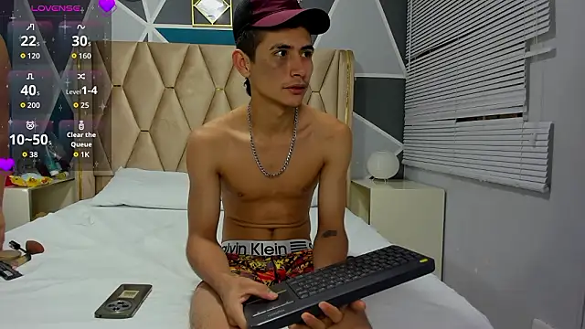 bianca and alex69 online show from March 9, 2026, 12:09 pm