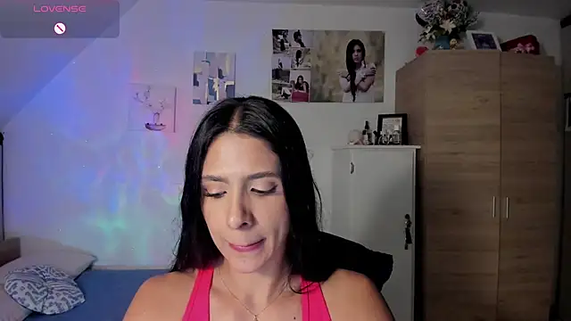 Snapshot of VEROSlen- chatting on June 25, 2026, 3:48 am VEROSlen- online show from June 25, 2026, 3:48 am