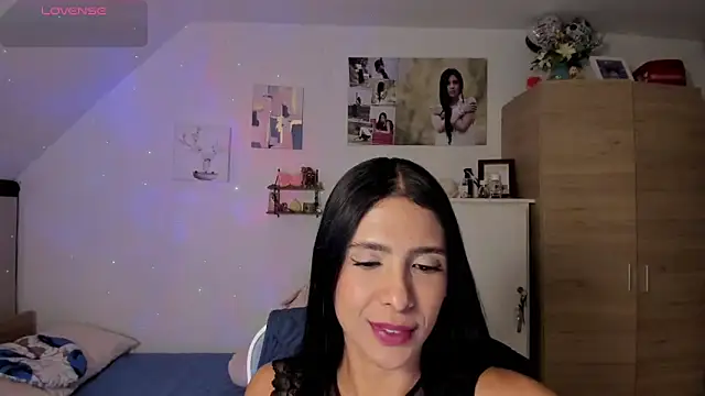 Snapshot of VEROSlen- chatting on June 15, 2026, 3:18 am VEROSlen- online show from June 15, 2026, 3:18 am