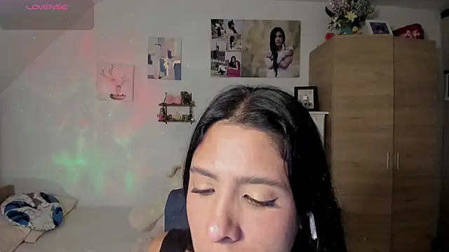 Snapshot of VEROSlen- chatting on June 28, 2026, 3:35 am VEROSlen- online show from June 28, 2026, 3:35 am