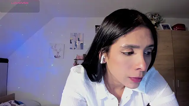 Snapshot of VEROSlen- chatting on July 21, 2026, 3:20 am VEROSlen- online show from July 21, 2026, 3:20 am