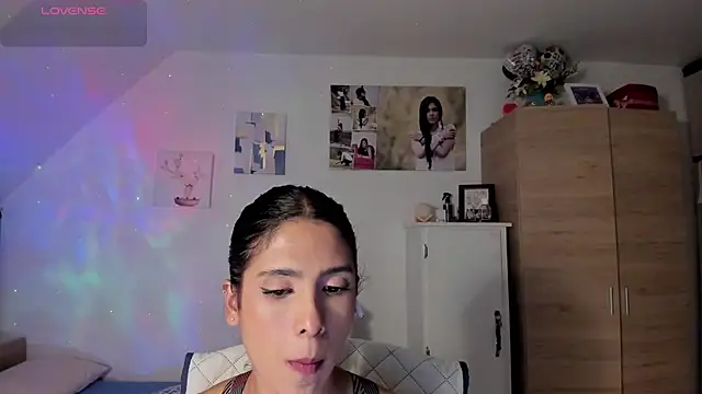 Snapshot of VEROSlen- chatting on July 15, 2026, 3:46 am VEROSlen- online show from July 15, 2026, 3:46 am