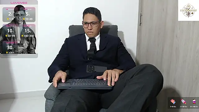 Snapshot of coltonmassiff chatting on February 28, 2026, 8:30 pm coltonmassiff online show from February 28, 2026, 8:30 pm