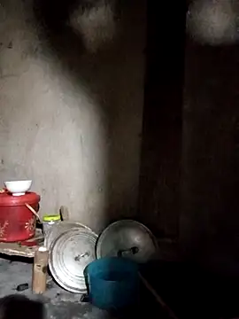 Girl cutee online show from March 20, 2026, 10:44 pm