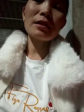 Girl cutee online show from March 4, 2026, 10:34 am