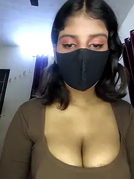 Snapshot of Zaayaa_2 chatting on March 6, 2026, 7:53 pm Zaayaa 2 online show from March 6, 2026, 7:53 pm