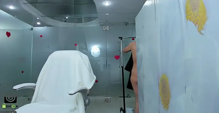 missdominna online show from February 24, 2026, 4:02 am