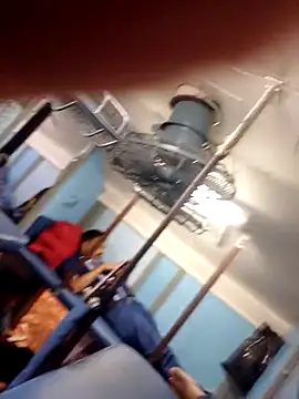 punecouplegroup online show from April 3, 2026, 1:28 pm