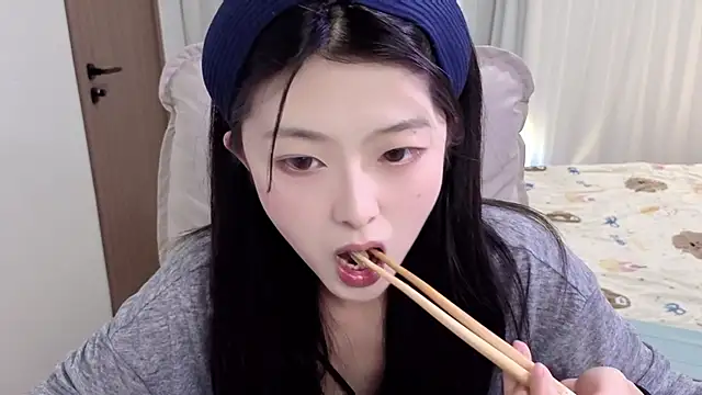 Koikoi    online show from February 25, 2026, 12:38 pm